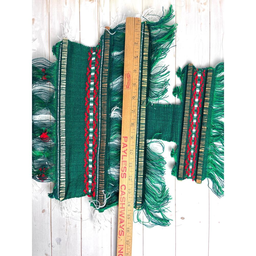 Vintage 1970s Textile Fiber Christmas Tree Wall Hanging Fringe Tinsel Pom Poms - Picture 8 of 9